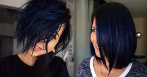 23 hermosas ideas de color de cabello negro azul para copiar