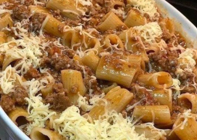 PASTA CON CARNE MOLIDA Y QUESO 