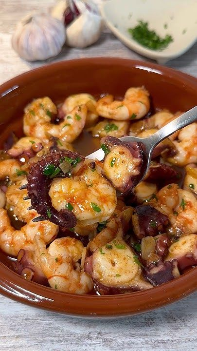 Pulpo al Ajillo