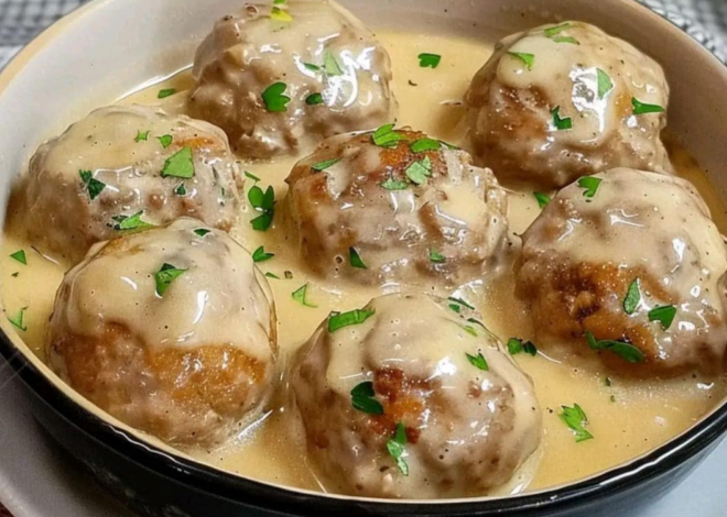 ALBÓNDIGAS En CREMA DE CHAMPIÑONES.