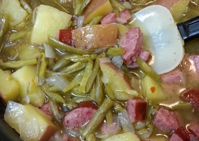 Recetas de jamón, judías verdes y patatas en olla de cocción lenta