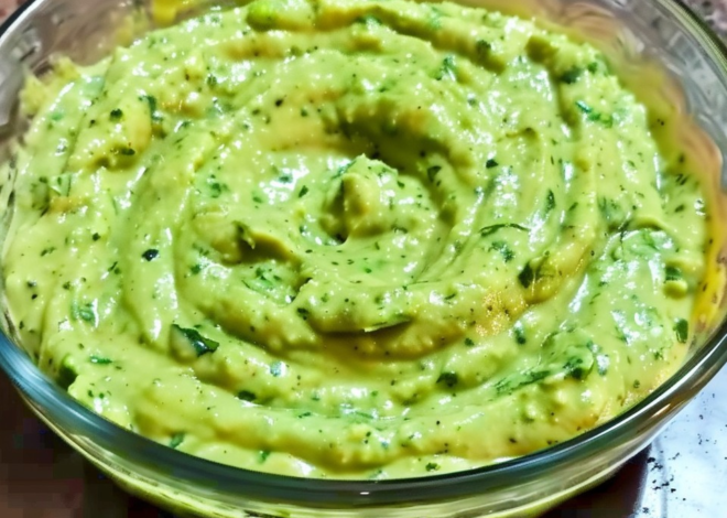 Dip de aguacate y cilantro