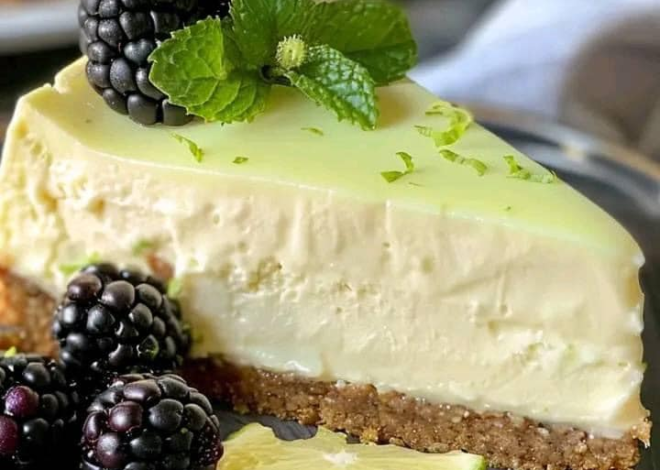 Cheesecake refrescante con mousse de lima