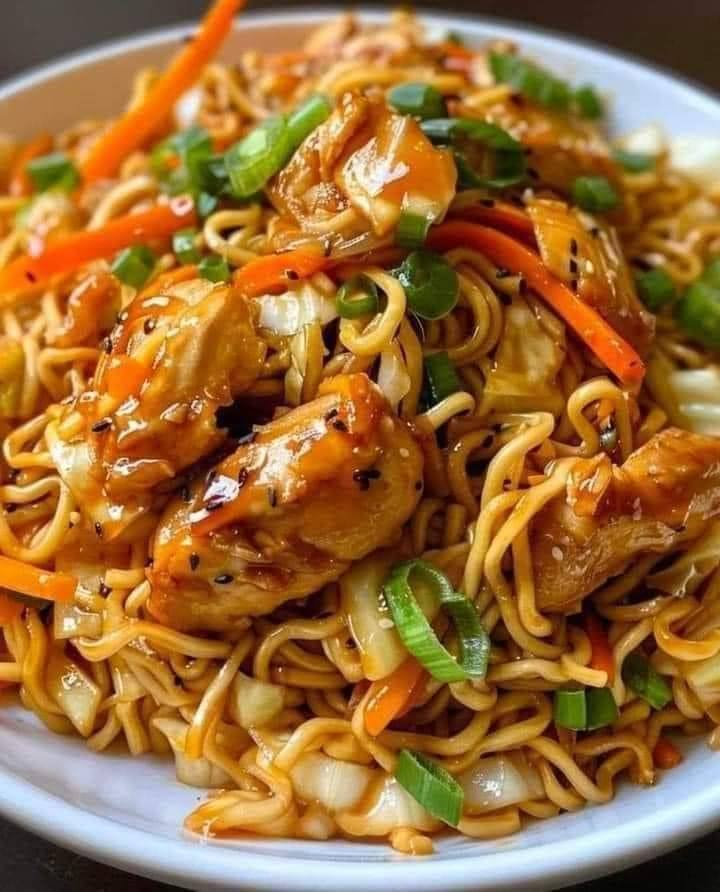 Chow Mein de pollo