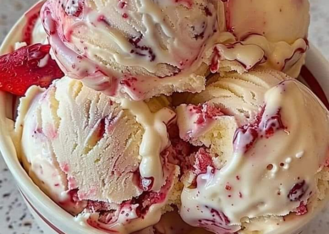 Helado de fresa con vainilla ufff