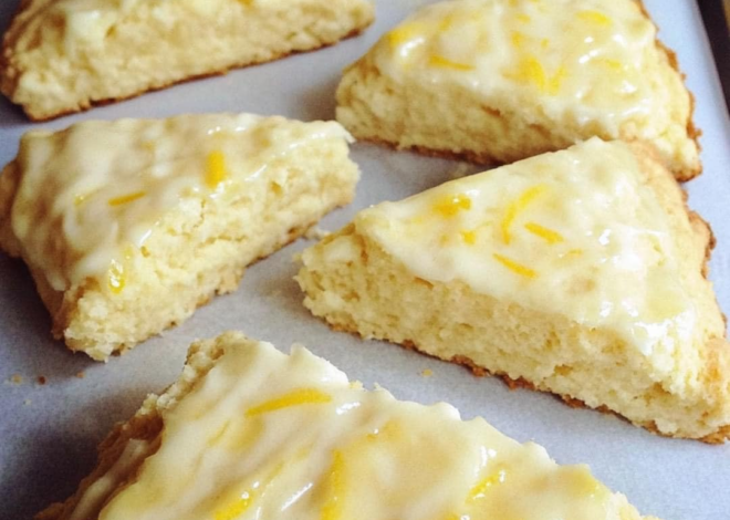 Scones de crema de limón