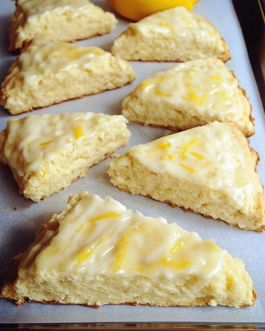 Scones de crema de limón