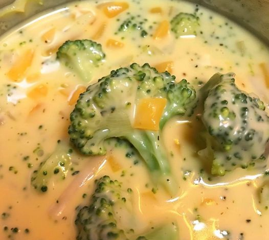 Receta de sopa de brócoli y queso cheddar