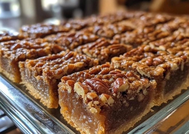 Barras de pastel de nueces pecanas fáciles