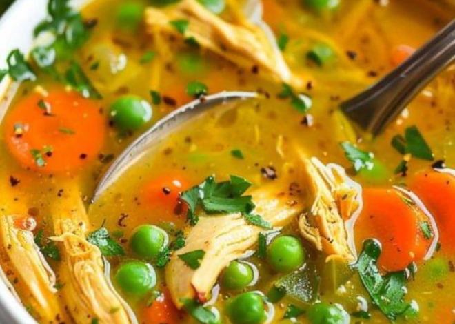 Sopa de pollo antiinflamatoria