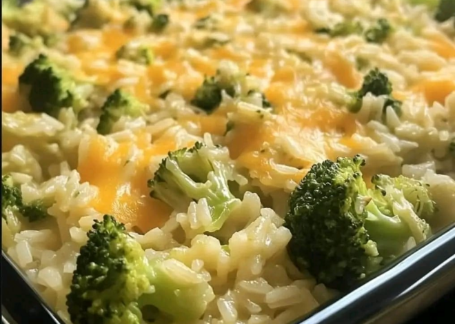 Cazuela de brócoli, arroz, queso y pollo