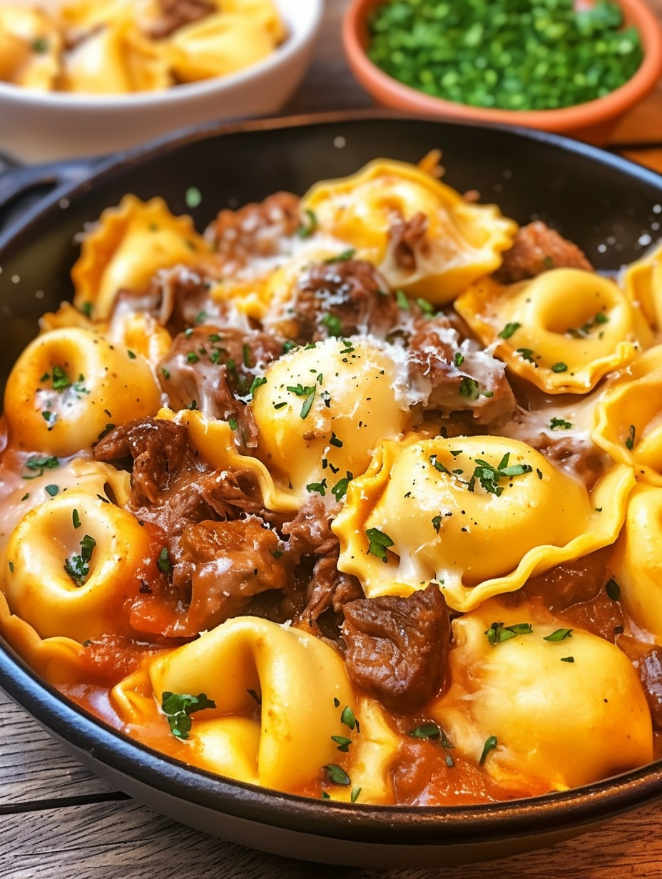 Receta de Tortellini de queso y filete en salsa rica de provolone