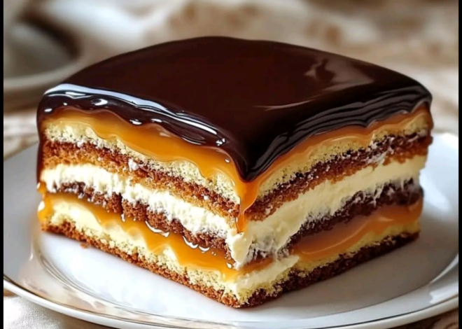 PASTEL CON CREMA DE CARAMELO Y CHOCOLATE.