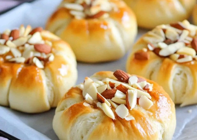 Bollos de Chocolate Blanco con Almendras